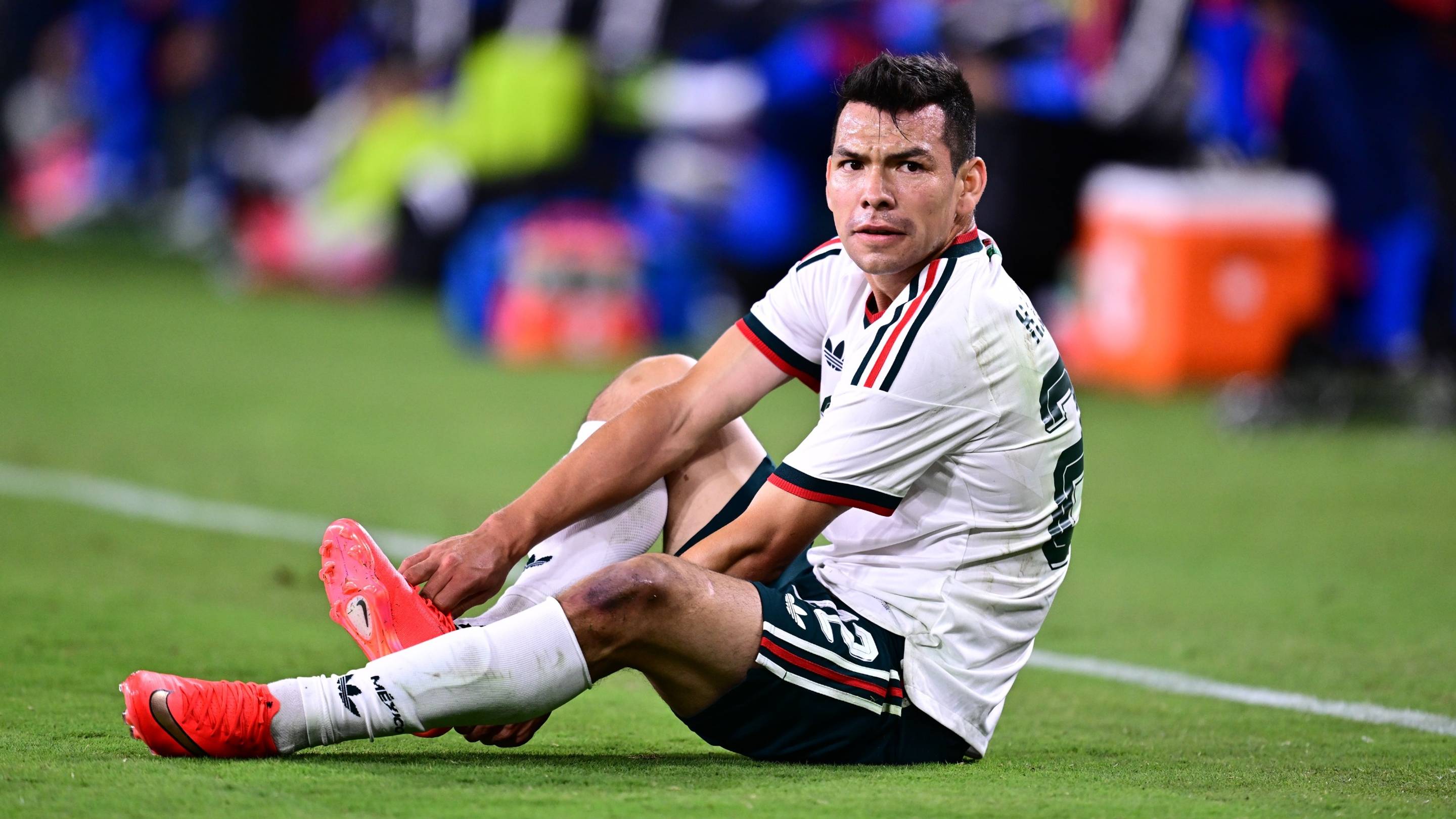 Chucky Lozano es baja de la Selección Mexicana por lesión