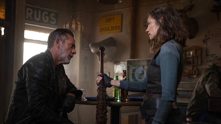 Lauren Cohan as Maggie Rhee, Jeffrey Dean Morgan as Negan in The Walking Dead: Dead City Season 3 - Photo credit: AMC