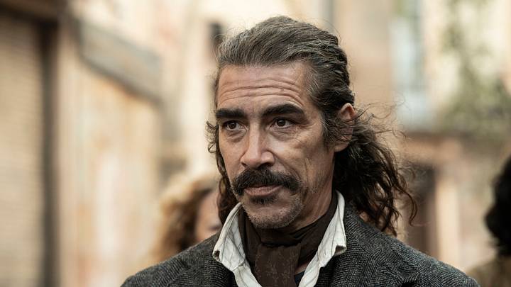 Óscar Jaenada as Fede in The Walking Dead: Daryl Dixon season 3, episode 2 - Photo Credit: Manuel Fernandez-Valdes/AMC