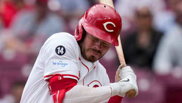 Cincinnati Reds second base Gavin Lux (2) pulls back