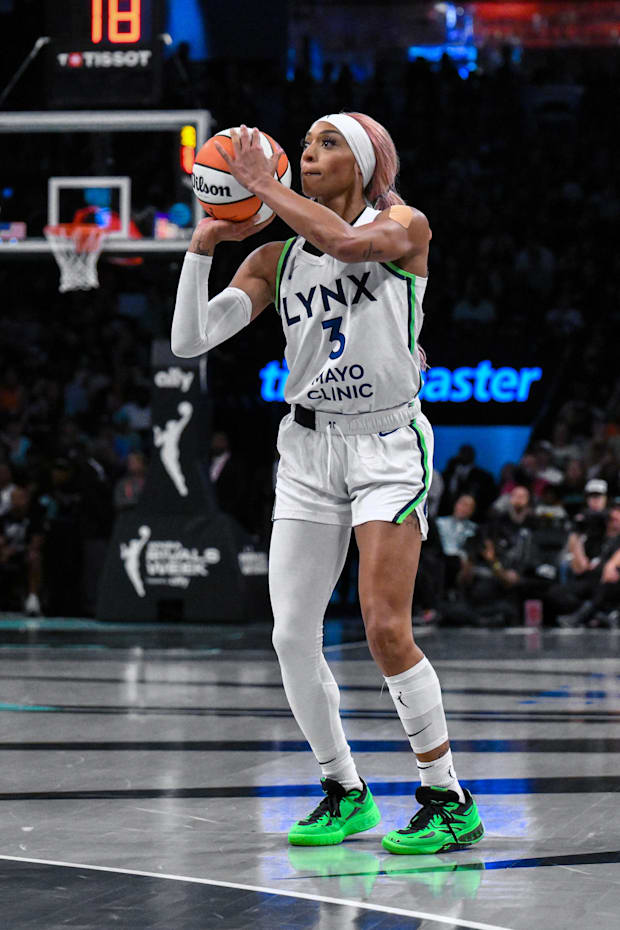 Minnesota Lynx guard DiJonai Carrington shoots the ball during the second half against the New York Liberty