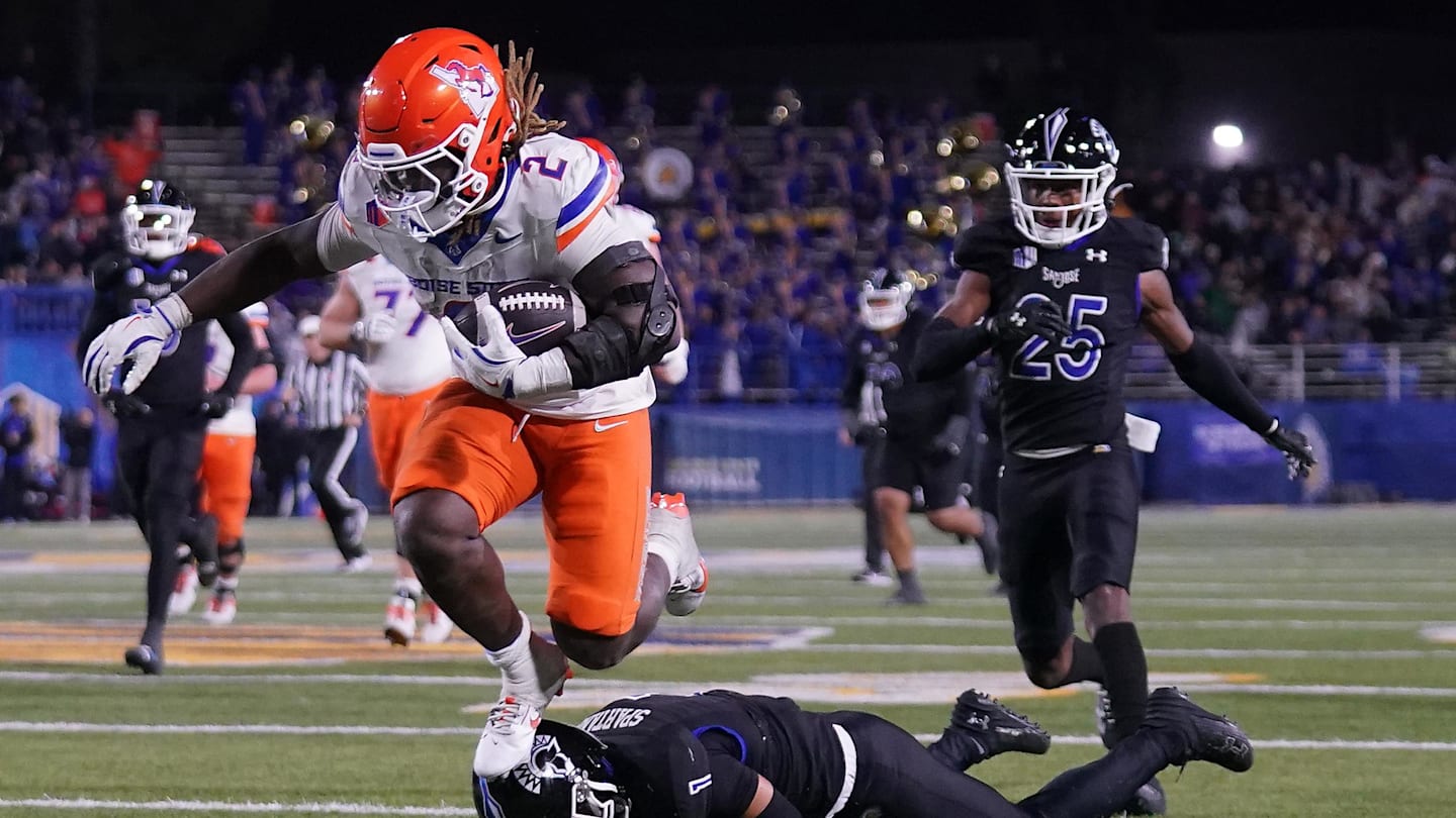 2025 NFL mock drafts Chicago Bears favored to select Boise State’s Ashton Jeanty