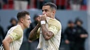 Com edema na coxa, Philippe Coutinho fica fora de Sampaio Corrêa x Vasco