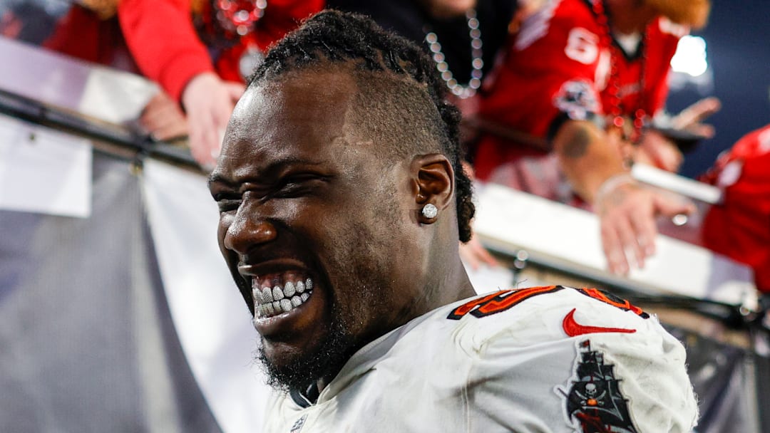 The Tampa Bay Buccaneers have signed Jason Pierre-Paul, bringing the former Super Bowl champion back to Tampa.