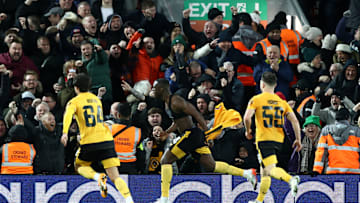 Toti Gomes merayakan gol dalam Liverpool vs Wolves yang pada akhirnya dianulir