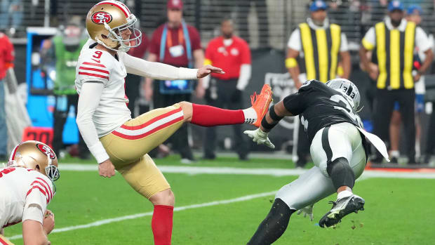 Las Vegas Raiders safety Roderic Teamer (33) attempts to block a field goal against the San Francisco 49ers 