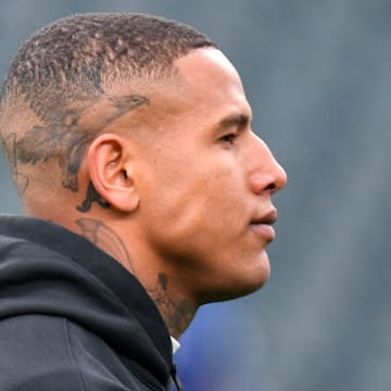 The New York Giants traded tight end Darren Waller to Miami for a sixth-round pick.