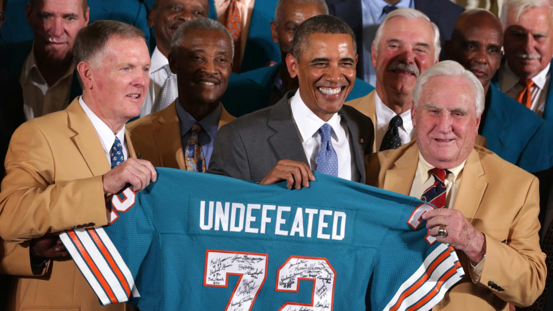 President Obama Hosts The 1972 Superbowl Champion Miami Dolphins