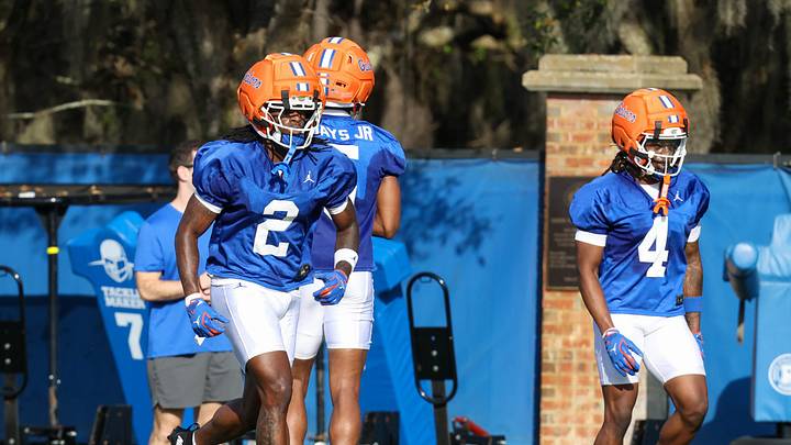 Florida Eric Singleton (2) works out with the offense during the first day of Florida Spring football practice at Heavener Football Center in Gainesville, FL on Tuesday, March 3, 2026. [Alan Youngblood/Gainesville Sun]