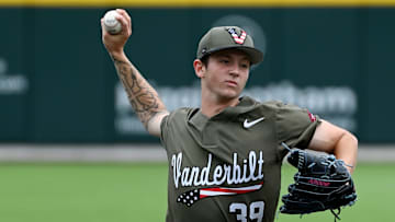 Vanderbilt pitcher Connor Fennell (39) throw to a Georgia batter during the first inning of an NCAA college baseball game at Hawkins Field Saturday, April 19, 2025, in Nashville, Tenn.