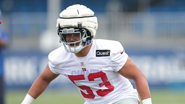 New York Giants linebacker Darius Muasau  