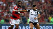 Gerson e Hulk fazem grande temporada por Flamengo e Galo