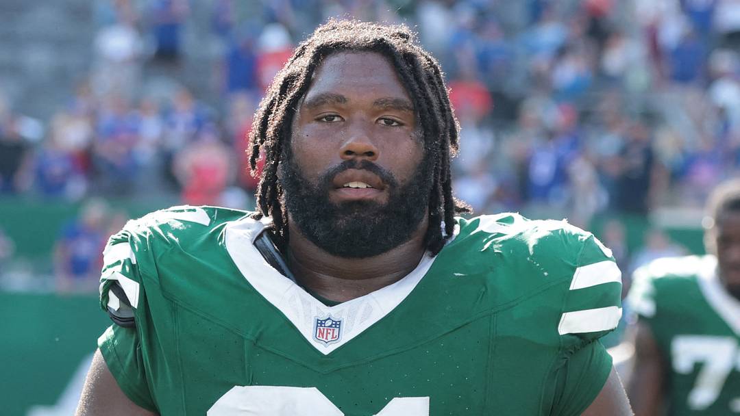 New York Jets defensive tackle Jowon Briggs