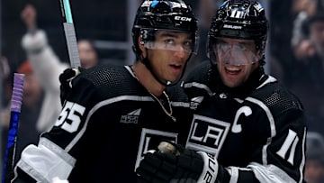 Chicago Blackhawks v Los Angeles Kings