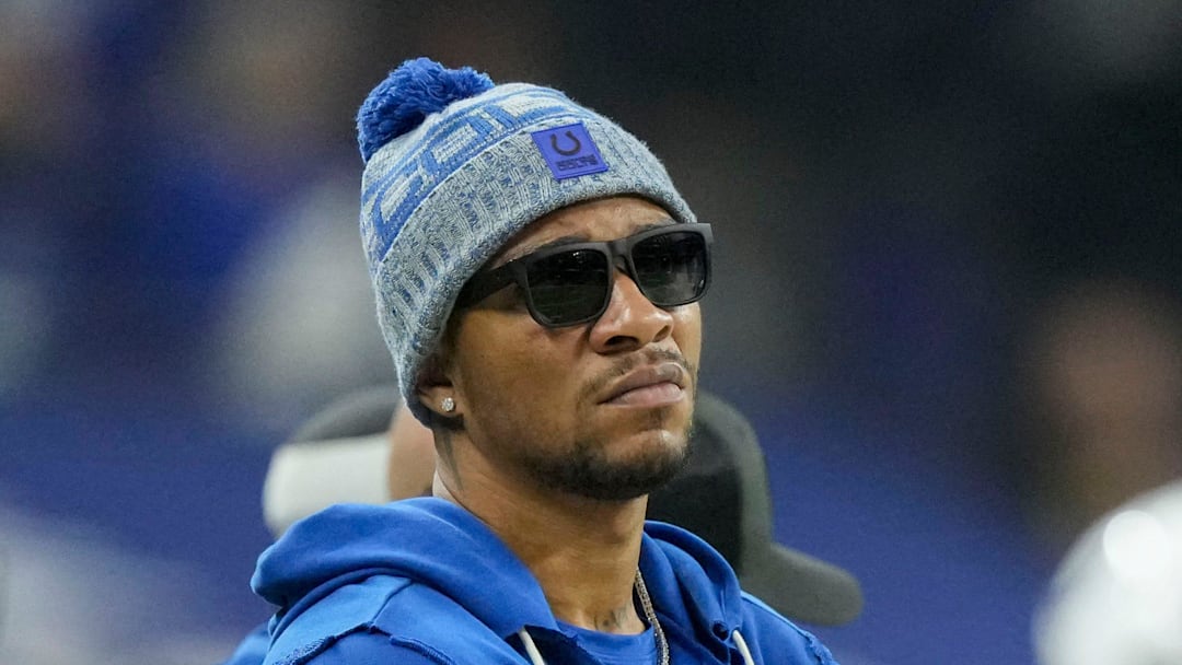 Indianapolis Colts quarterback Anthony Richardson watches the action