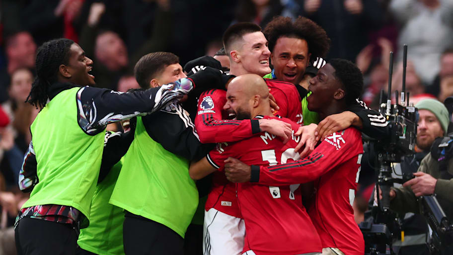 Manchester United celebrating.