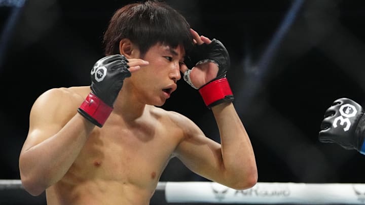 Tatsuro Taira fights Edgar Chairez during UFC 290 at T-Mobile Arena. 