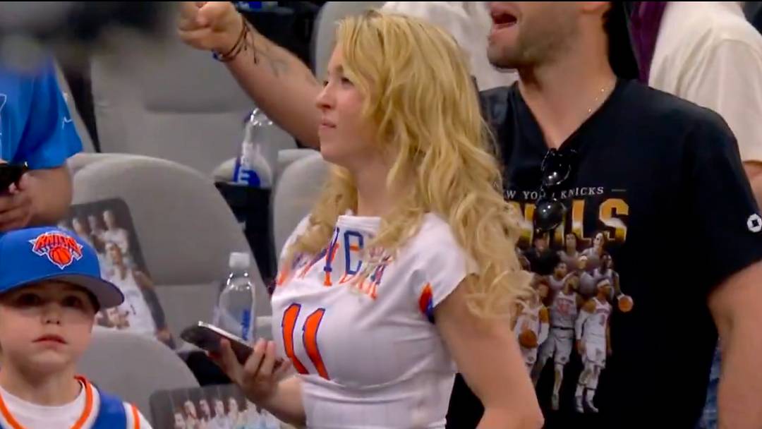 Sydney Sweeney was one of several big name celebrities in San Antonio for Game 5 of the 2026 NBA Finals between the Knicks and Spurs. Sydney Sweeney was one of several big name celebrities in San Antonio for Game 5 of the 2026 NBA Finals between the Knicks and Spurs.