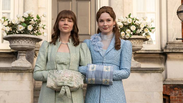 Bridgerton. (L to R) Claudia Jessie as Eloise Bridgerton, Hannah Dodd as Francesca Bridgerton in episode 401 of Bridgerton. 