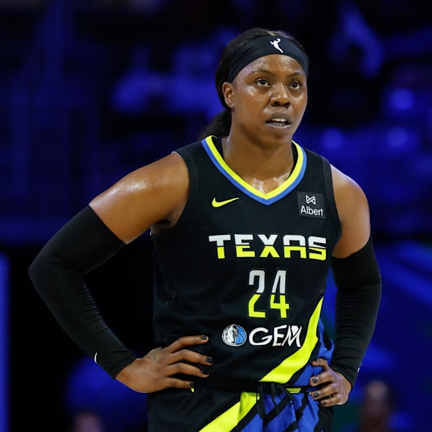 Dallas Wings guard Arike Ogunbowale