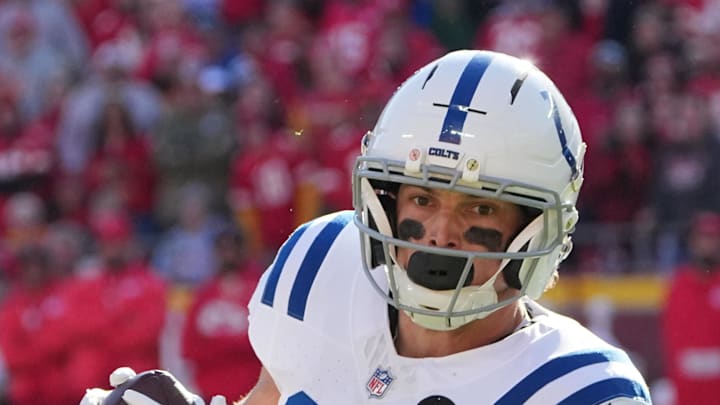 Indianapolis Colts wide receiver Alec Pierce makes a catch