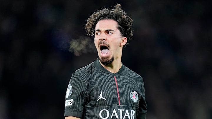 Vitinha et le PSG affrontent l'AS Monaco ce mardi en barrages de Ligue des Champions Vitinha et le PSG affrontent l'AS Monaco ce mardi en barrages de Ligue des Champions