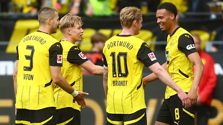 Borussia Dortmund v Holstein Kiel - Bundesliga Borussia Dortmund v Holstein Kiel - Bundesliga