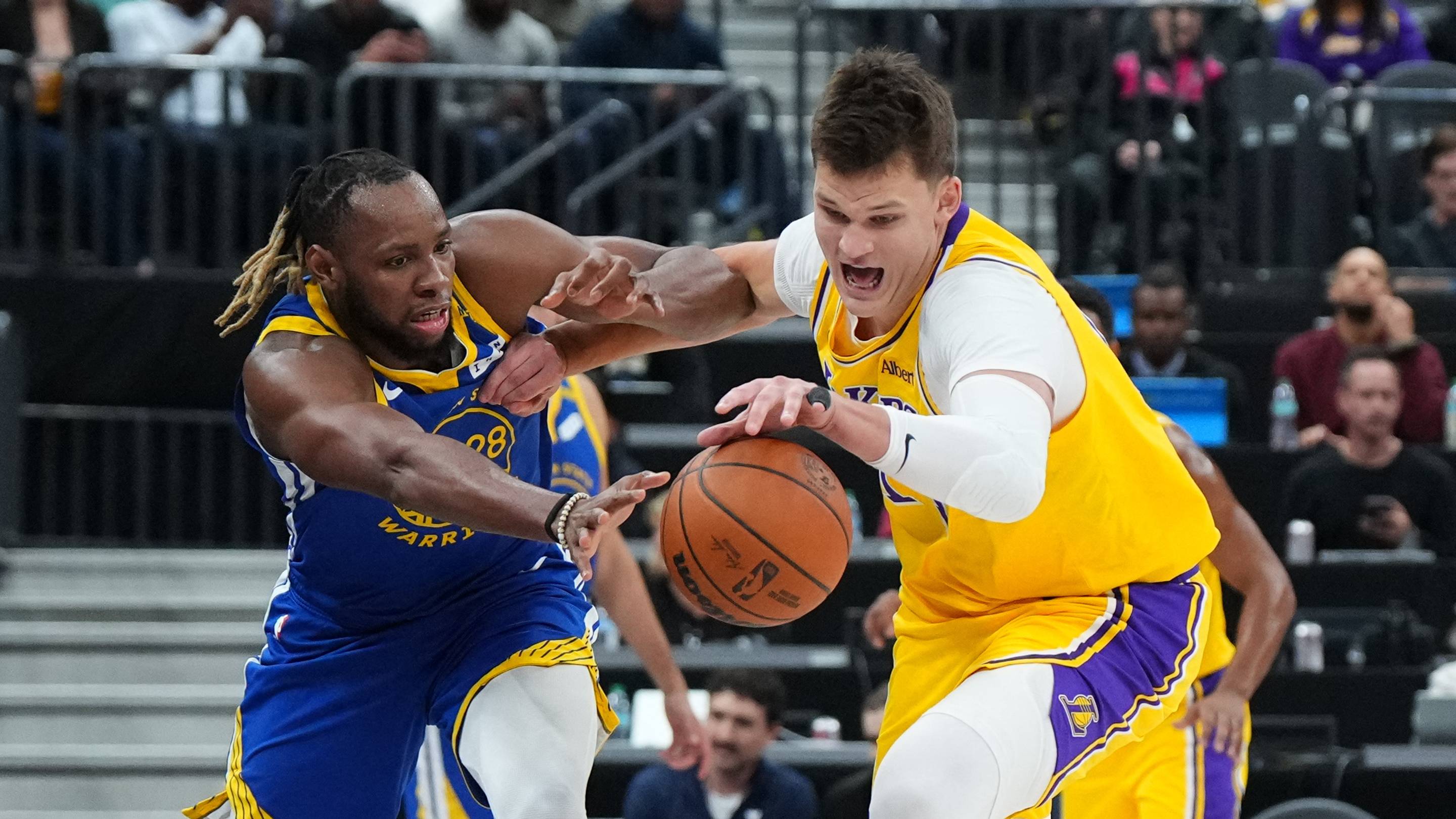 3 Takeaways From Lakers’ Preseason Loss to Warriors