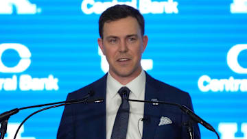 Oregon Ducks Will Stein Kentucky Wildcats Head Coach Offensive Coordinator Dante Moore Dan Lanning College Football Playoff