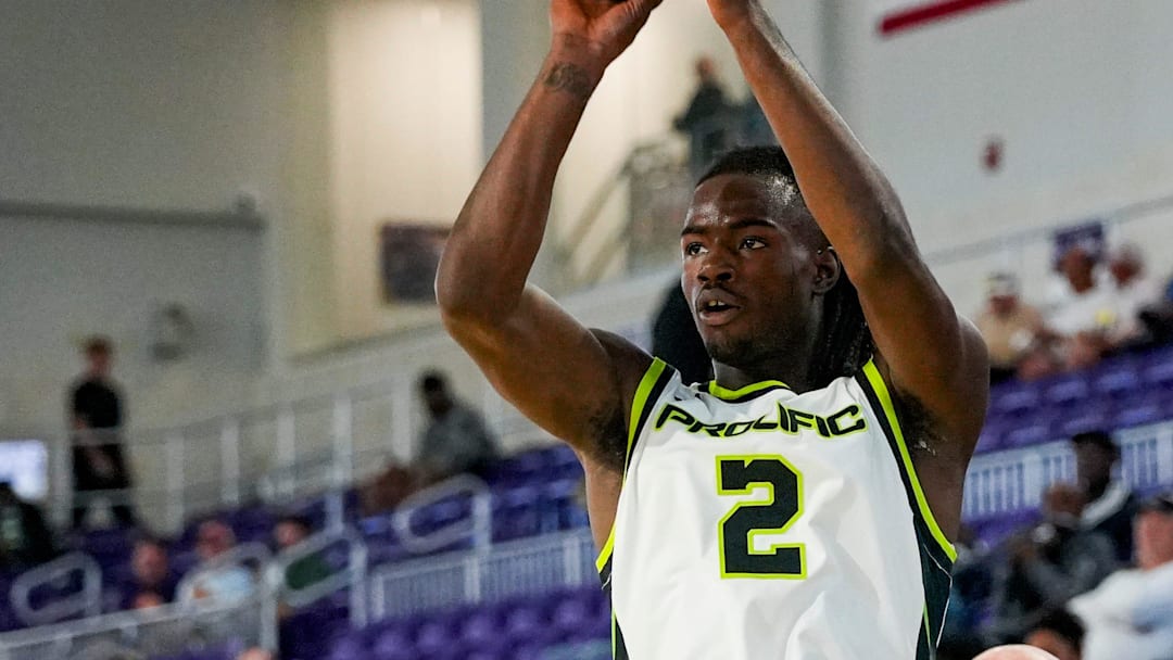 Prolific Prep Crew guard Caleb Holt (2) shoots the ball during the first quarter of a City of Palms Classic Signature Series game against the CIA-Bella Vista Bears at Suncoast Credit Union Arena in Fort Myers, Fla., on Friday, Dec. 19, 2025.