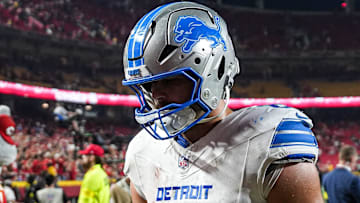 Detroit Lions tight end Sam LaPorta (87) walks off the field after 30-13 loss to Kansas City Chiefs at Arrowhead Stadium in Kansas City, Missouri on Sunday, Oct. 12, 2025.