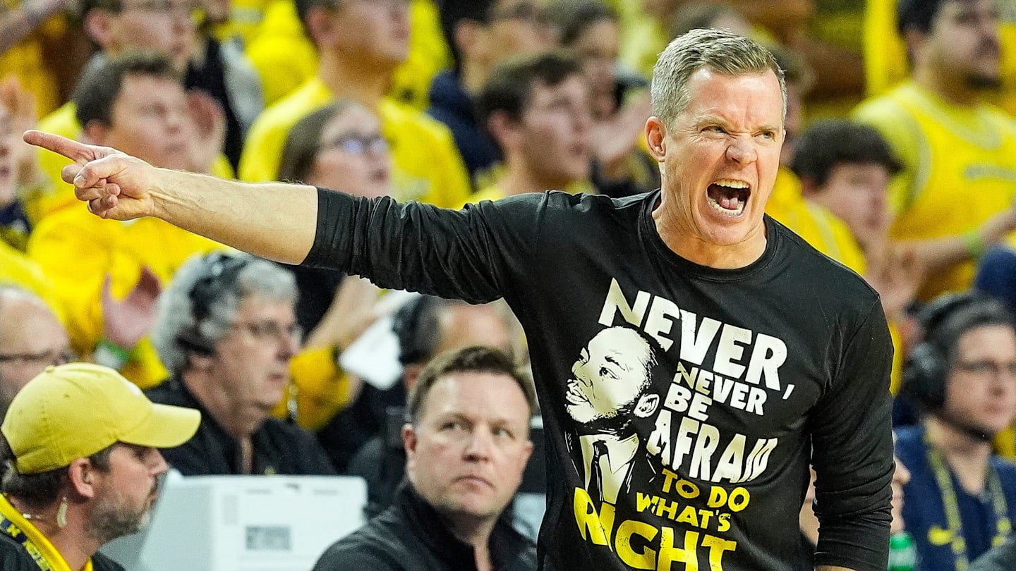 Michigan Basketball drops in AP Poll Top 25 following blowout loss at Purdue