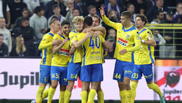 KVC Westerlo players celebrating 