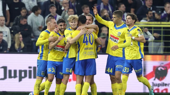 KVC Westerlo players celebrating 