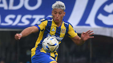 Alejo Véliz, que atua pelo Rosário Central, é alvo do Bahia