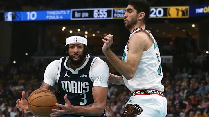 Apr 18, 2025; Memphis, Tennessee, USA; Dallas Mavericks forward Anthony Davis (3) drives to the basket against Memphis Grizzlies forward Santi Aldama (7) during the first quarter at FedExForum. Mandatory Credit: Petre Thomas-Imagn Images Apr 18, 2025; Memphis, Tennessee, USA; Dallas Mavericks forward Anthony Davis (3) drives to the basket against Memphis Grizzlies forward Santi Aldama (7) during the first quarter at FedExForum. Mandatory Credit: Petre Thomas-Imagn Images