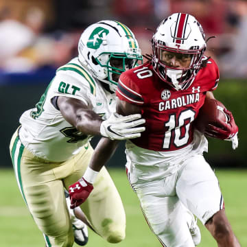 Sep 24, 2022; Columbia, South Carolina, USA; South Carolina Gamecocks wide receiver Ahmarean Brown (10) runs after the catch against the Charlotte 49ers in the second half at Williams-Brice Stadium. Mandatory Credit: Jeff Blake-USA TODAY Sports