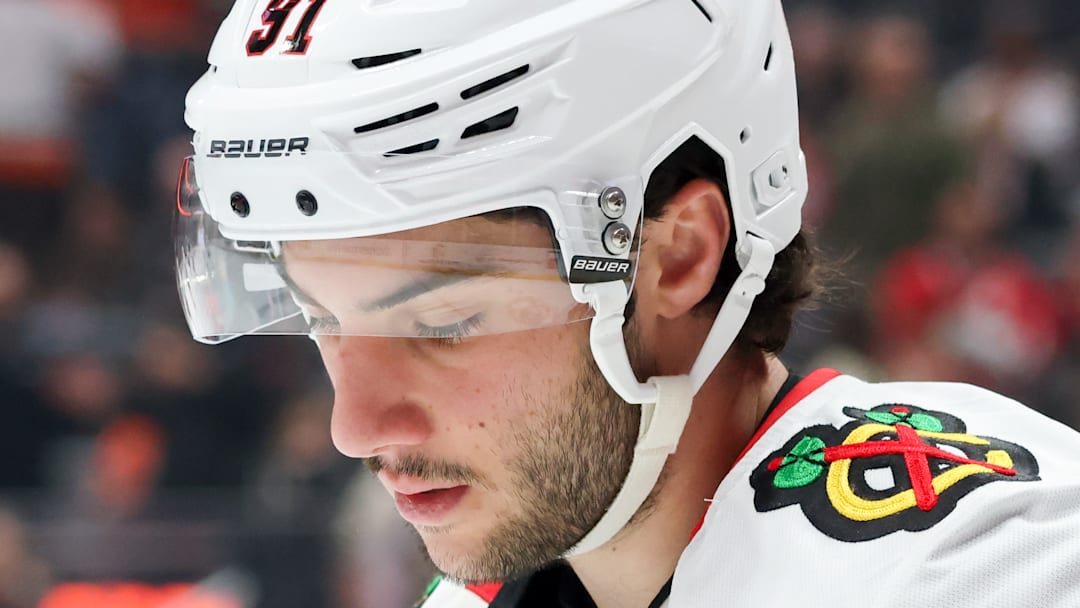 The Chicago Blackhawks are in a slump, but that doesn't mean it has to be the end of the world.