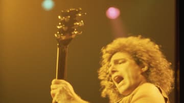 Neal Schon of Journey in Concert