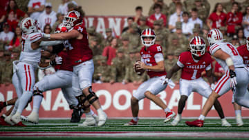 Indiana's Fernando Mendoza (15) in the pocket during the Indiana versus Wiscsonsin football game at Memorial Stadium on Saturday, Nov. 15, 2025.