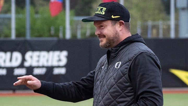 Oregon football coach Dan Lanning