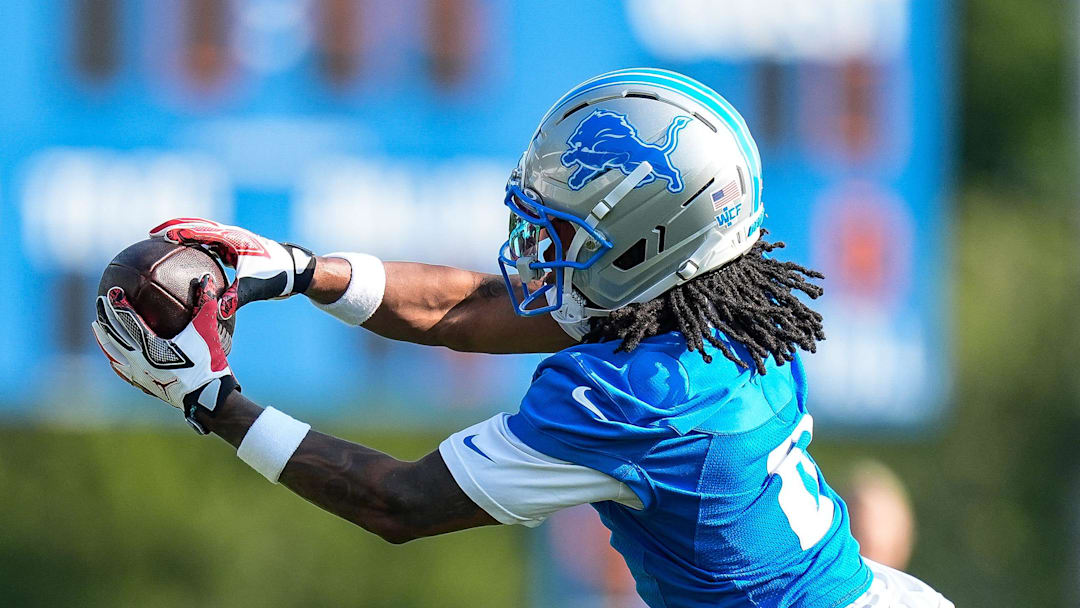 Detroit Lions running back Jahmyr Gibbs (0) makes a catch at practice during training camp at Meijer Performance Center in Allen Park on Monday, July 21, 2025.