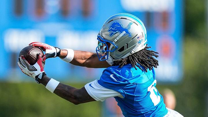Detroit Lions running back Jahmyr Gibbs (0) makes a catch at practice during training camp at Meijer Performance Center in Allen Park on Monday, July 21, 2025.