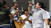 Maradona al microfono