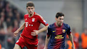 Thomas Müller y Lionel Messi en un enfrentamiento del Bayern Múnich y el FC Barcelona