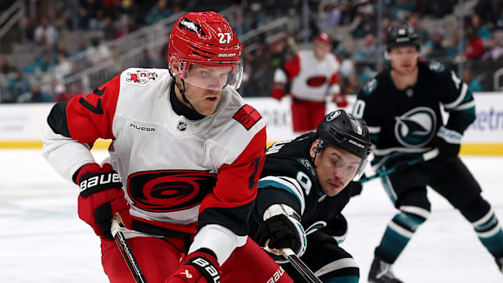 Carolina Hurricanes v San Jose Sharks