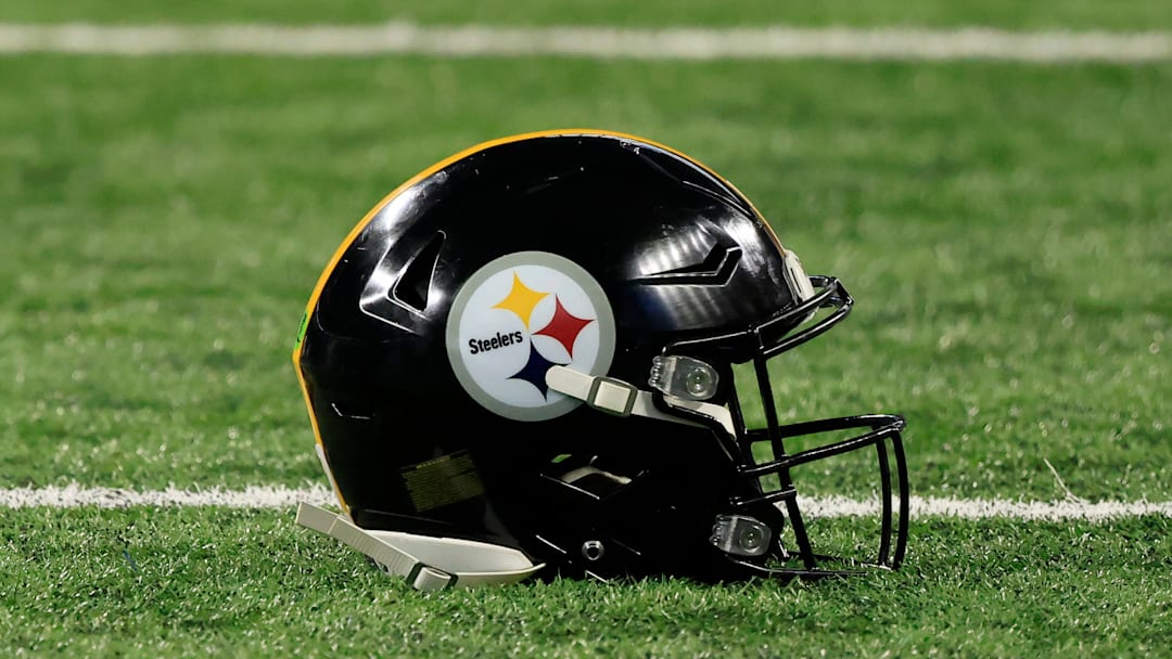 Pittsburgh Steelers helmet