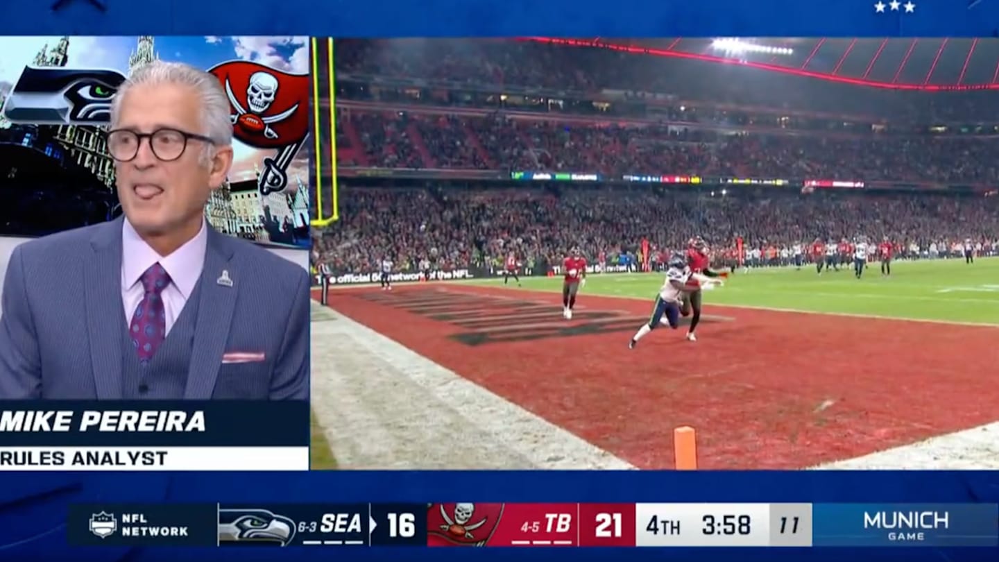 mike-pereira-sticks-out-tongue-during-bucs-seahawks-broadcast