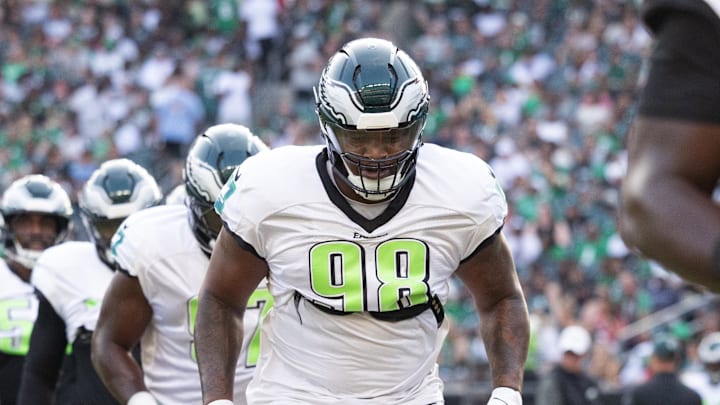 Philadelphia Eagles defensive tackle Jalen Carter (98)