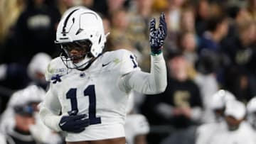 Penn State Nittany Lions defensive end Abdul Carter (11) 